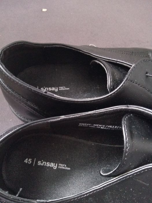 Do sprzedania Buty wizytowe pantofle czarne 45
