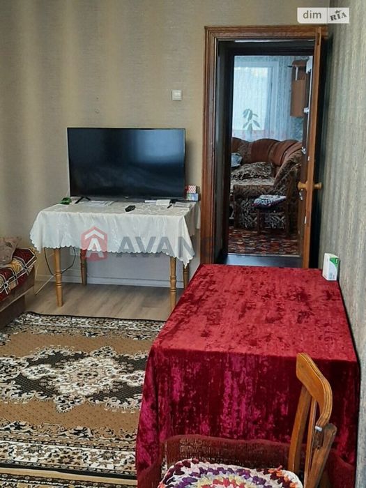 Квартира у чудовому стані. 2 роздільні кімнати. Тихий район.