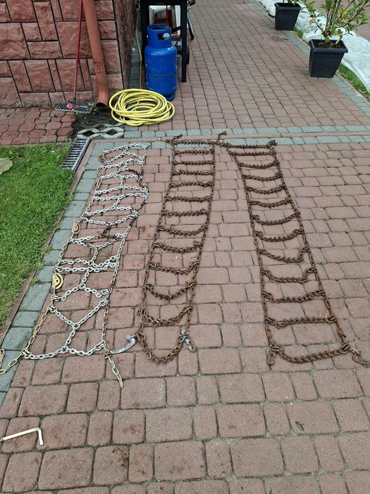 Komplet łańcuchów śniegowych 235 75 r17.5