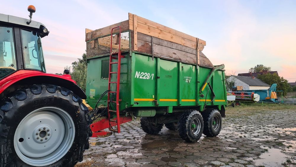 Rozrzutnik obornika 13 t przyczepa do kukurydzy
