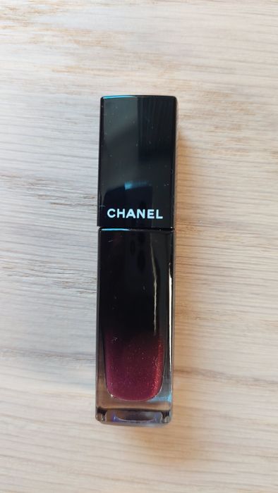 Chanel Rouge Allure Lacque 94 crystal pink błyszczyk do ust