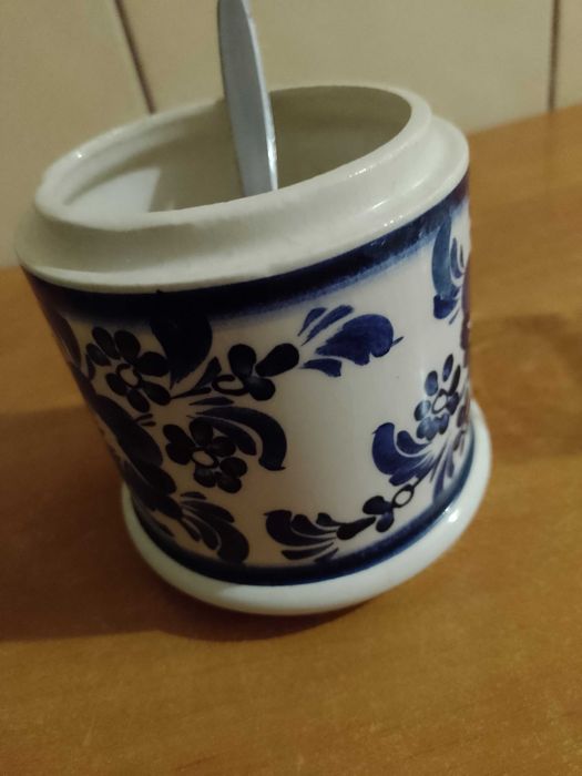 cukiernica z porcelany