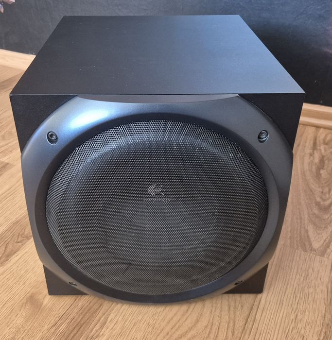 Kompletny subwoofer ze wzmacniaczem Logitech Z-5500 sprawny