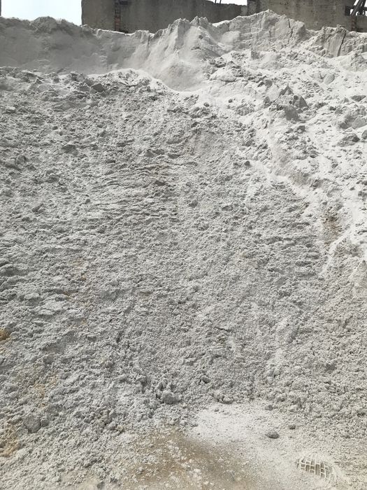 Песок  Щебень любой фракции.