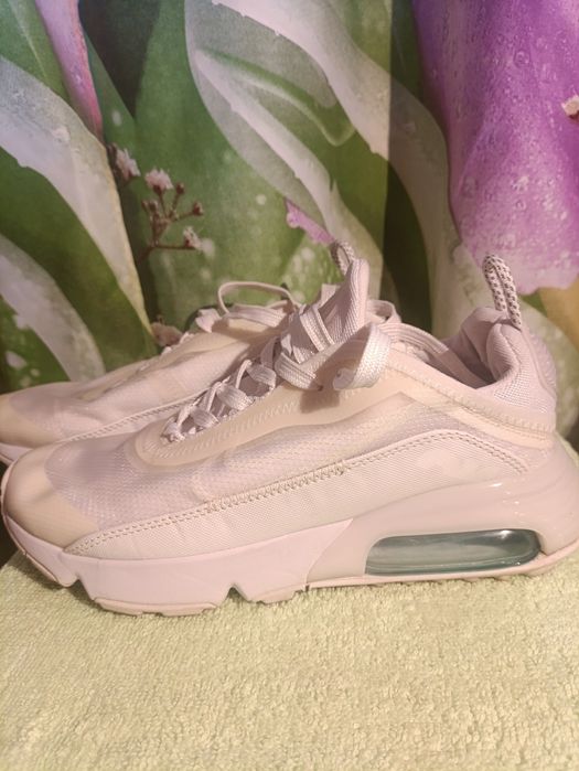 Жіноче взуття 38-40р