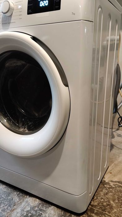 Pralka Whirlpool