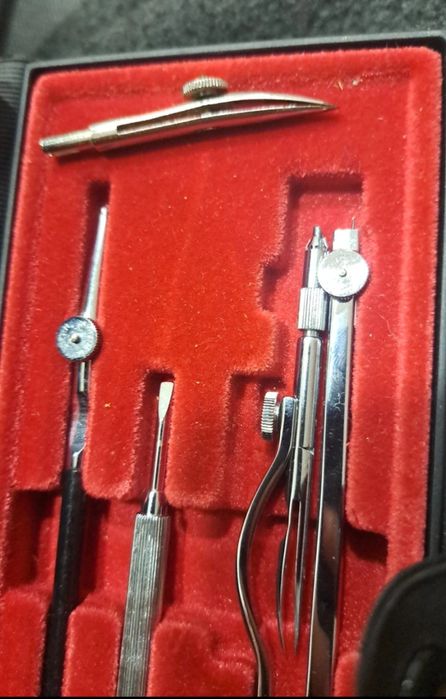 Estojo de desenho técnico Kern (Swiss) – instrumentos de precisão