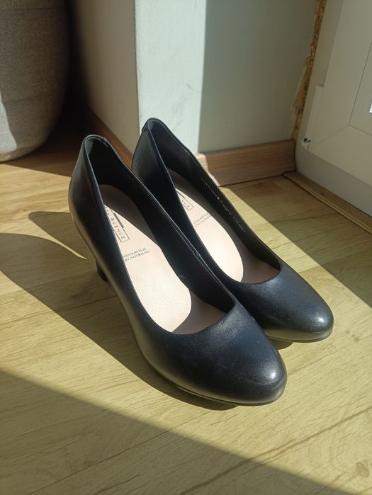 Czółenka na słupku