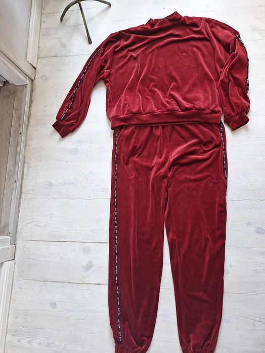 Dres damski welurowy firmy Hunkemoller rozm.M