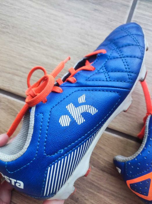 Buty sportowe korki 30 Kipsta