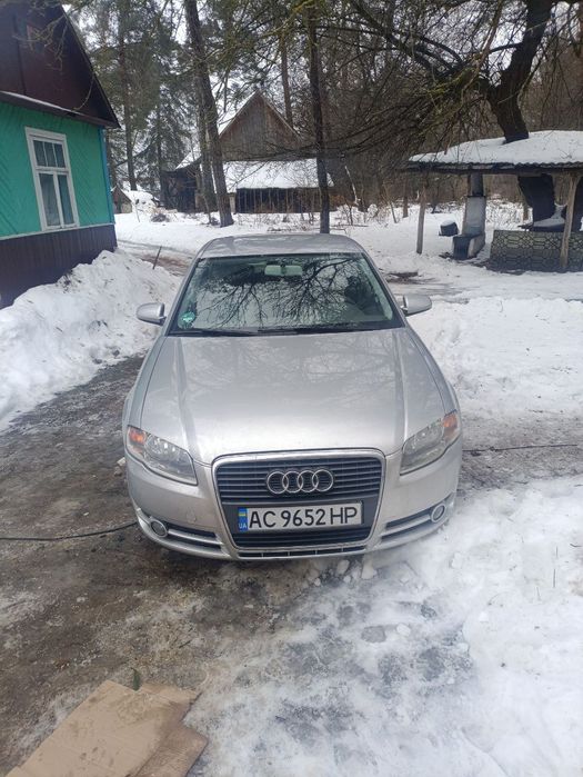 Ауді А4 2005 року