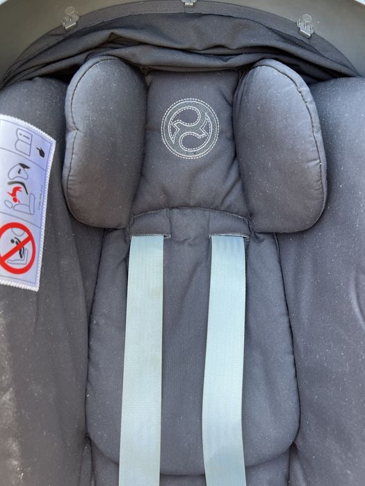 Автокрісло Cybex Cloud Z i-Size чорного кольору (2 шт / двійня )