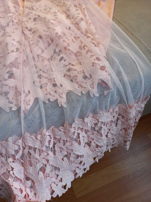 Пудрова гіпюрова святкова випускна сукня\плаття