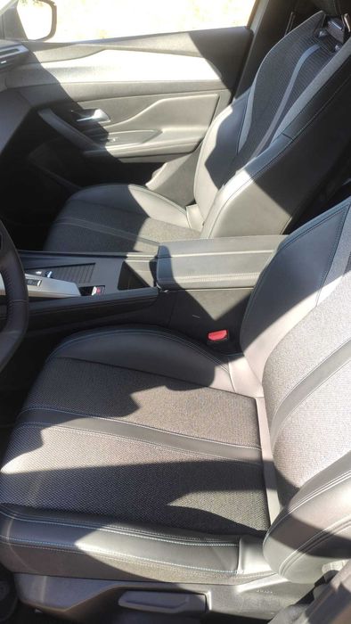 Peugeot 308 sw allure eat 8 /1.2 puretech 2023