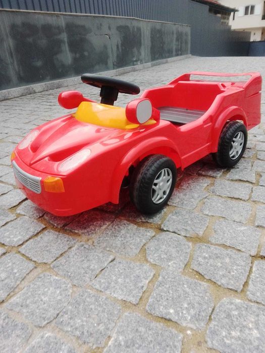 Carro elétrico para criança