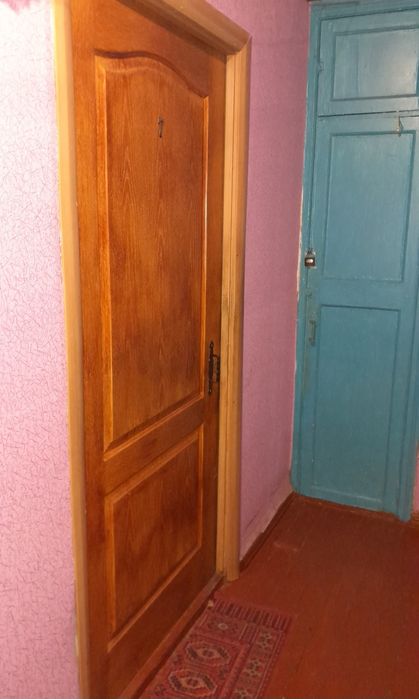 Продам затишну кімнату в гуртожитку, район ТРЦ Київ з меблями.