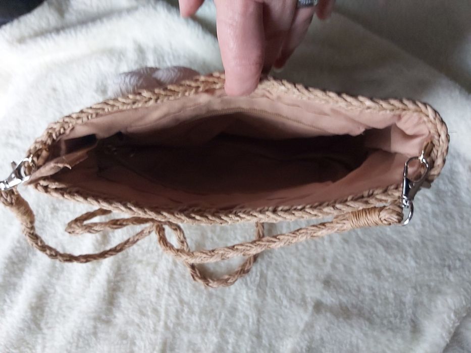 Bolsa artesanal de ráfia