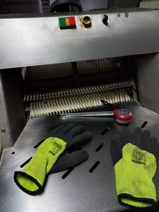 Хліборізка  MATAS хліборізальна машина