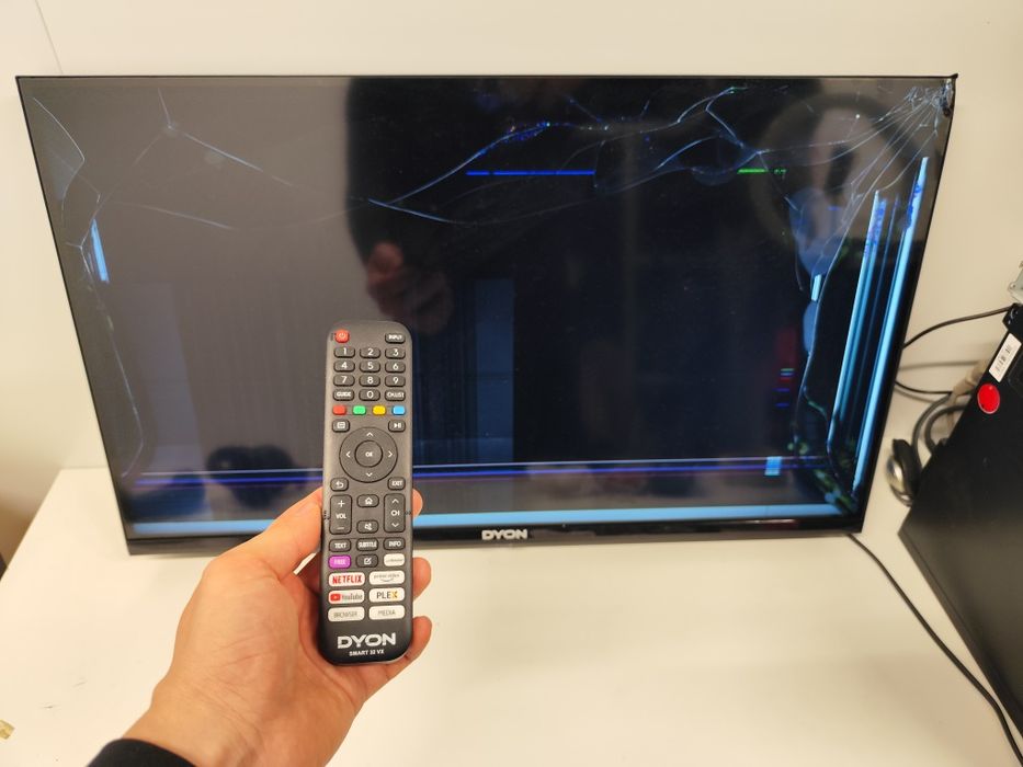 Смарт TV Dyon Smart 32 VX телевізор безрамковий легкий під ремонт