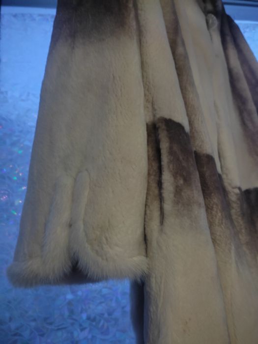 Шуба из стриженого бобра с норковым воротником