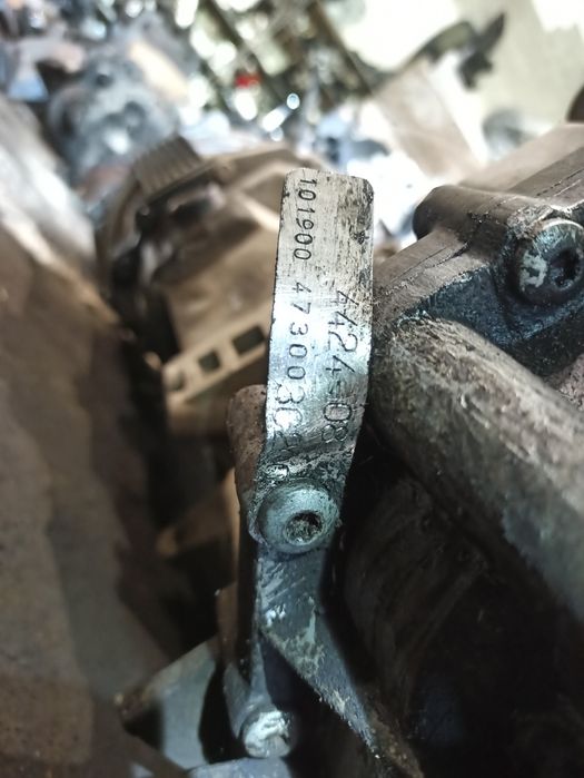 МКПП роздатка Sorento 2.5 crdi 2002-2009 47300-3C200