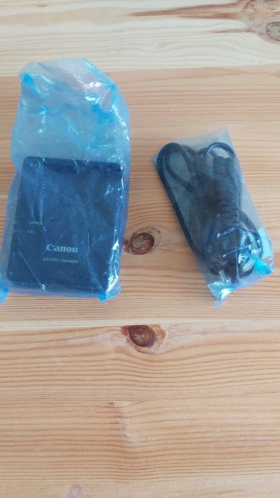 Canon EOS 700D + Acessórios