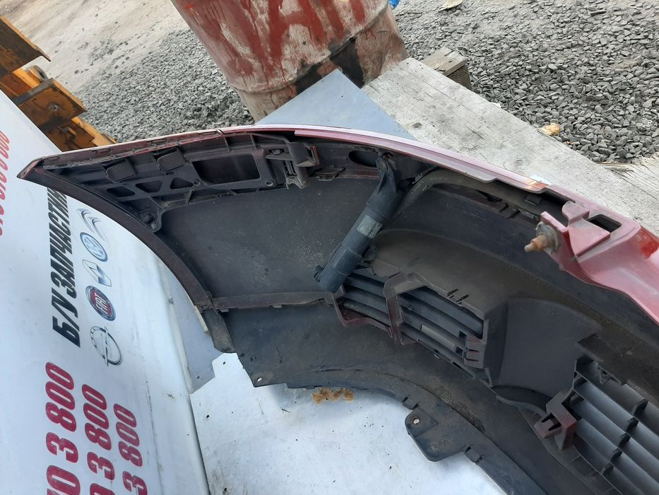 Бампер передній VW Golf 5 хечбек колір la3w