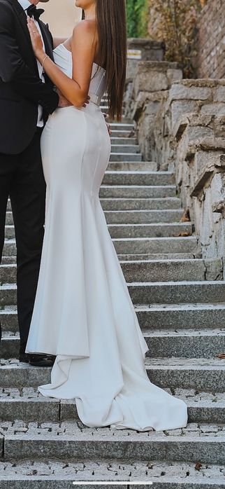 Sprzedam piękną, gładką suknię ślubną