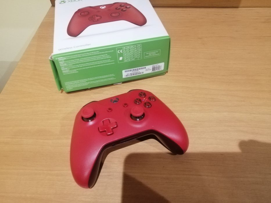 Comando Xbox one em caixa