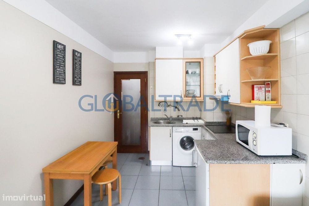 Apartamento T1 Mobilado & Equipado no Porto — Bonfim, Porto
