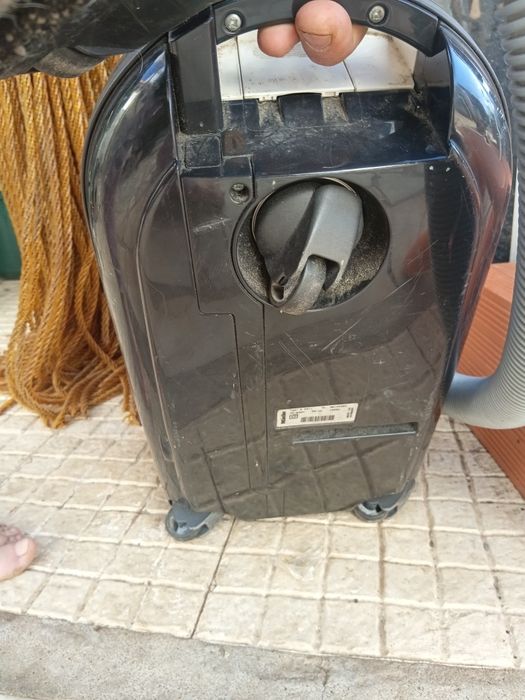 Aspirador potente usado