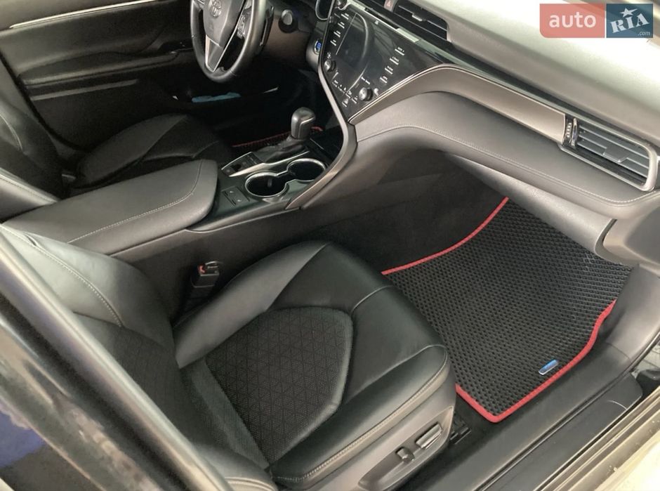 Toyta camry 2019