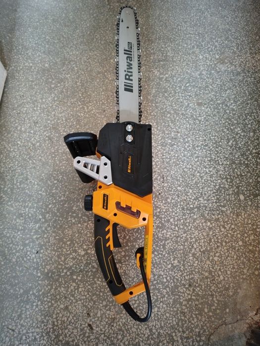 Piła łańcuchowa elektryczna