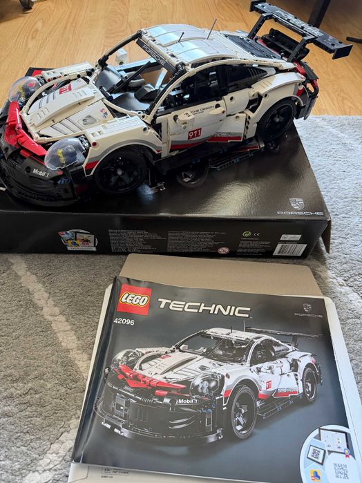 LEGO Technic 42096 Porsche 911 RSR