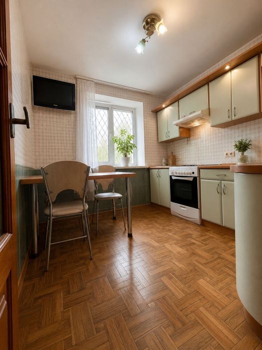 Продам срочно 1 ком кв 38 м Королева -Левитана