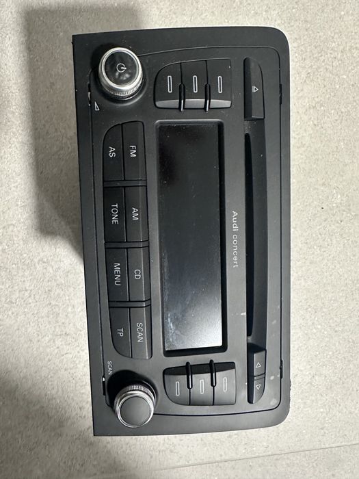 Rádio original Audi A3 1.9 TDI (2011)