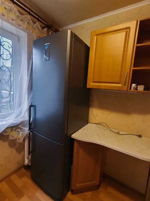 Здам 2-кімнатну квартиру 2 поверх пр. Б. Хмельницького пр. О. Поля