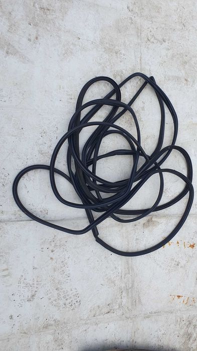 Toyota Auris II kombi lift dywan podłoga wykładzina półka bagażnika