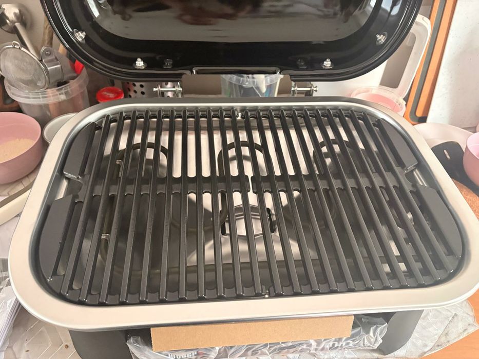 Grill kontaktowy Weber Lumin Compact Nowy