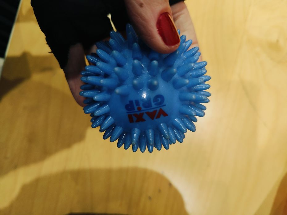 Piłki rehabilitacyjne / masazowe / 2 sztuki. Twarde.