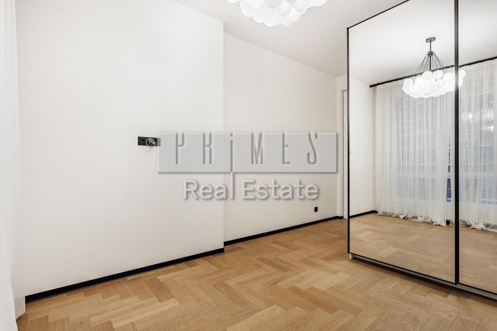 Продаж 3к квартири 106м2 Ярославів Град Бульварно-Кудрявська 15А центр