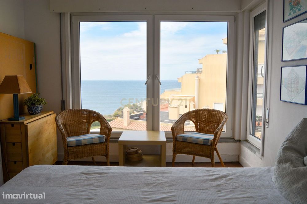 T2 Mobilado com Vista Mar | Guia de Cascais
