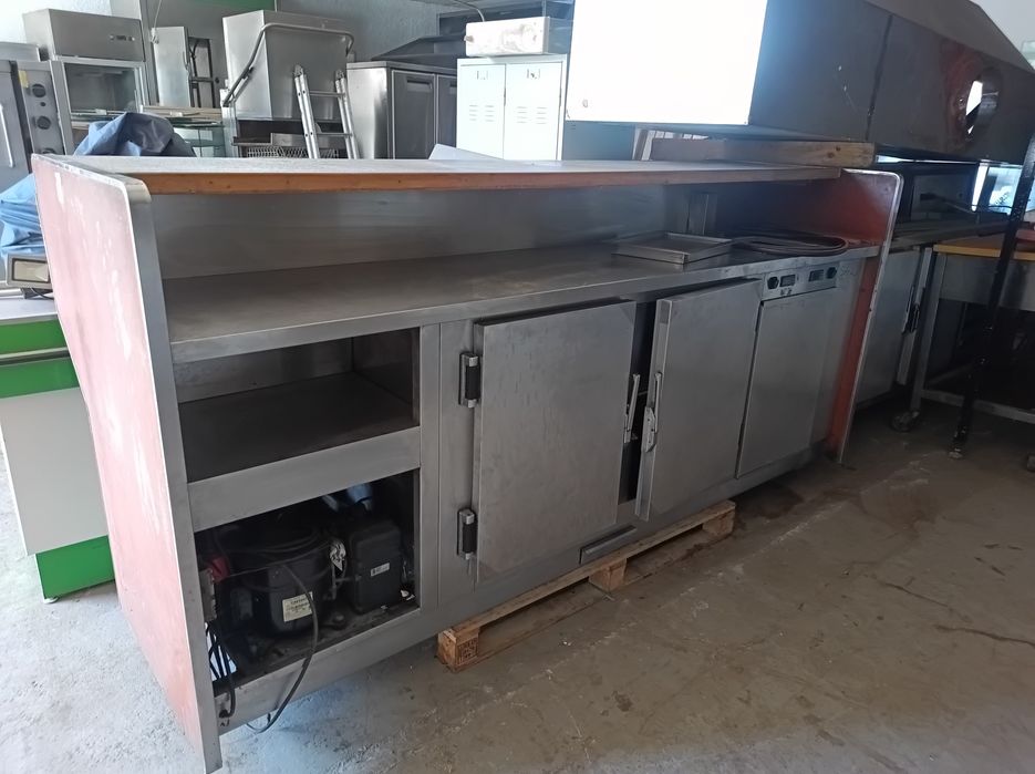 Balcão frigorífico com cuba 2,5 M