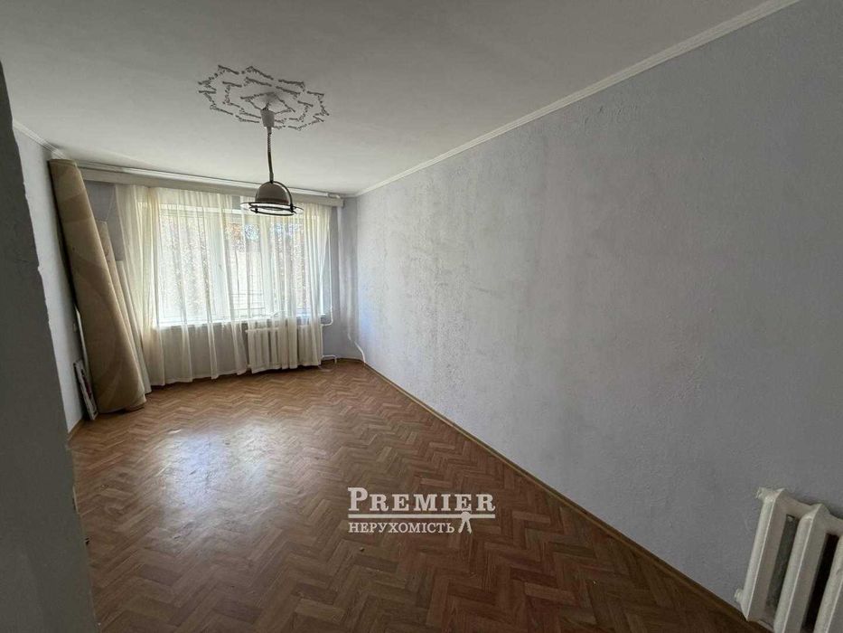 5-к. квартира 97.5 м² с ремонтом на ул. Ак. Королева