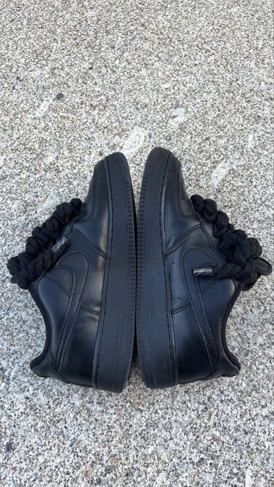 Nike Air Force 1 pretas com rope laces