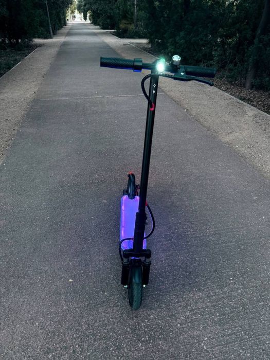 Електро самокат 250W швидкість 25 км З rgb Підсвіткою Новий