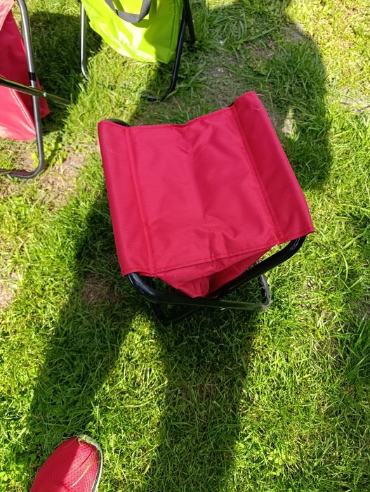 Sprzedam krzesełka piknikowe jak nowe