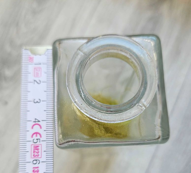 Wazon wazonik na kwiaty sztuczne lub żywe