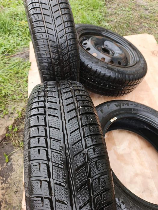 Зимові шини з хорошому стані