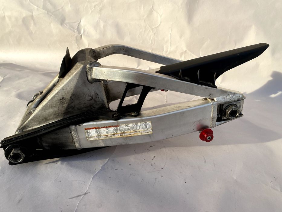 Peças originais Suzuki GSXR 1300 Hayabusa, Ano 2000